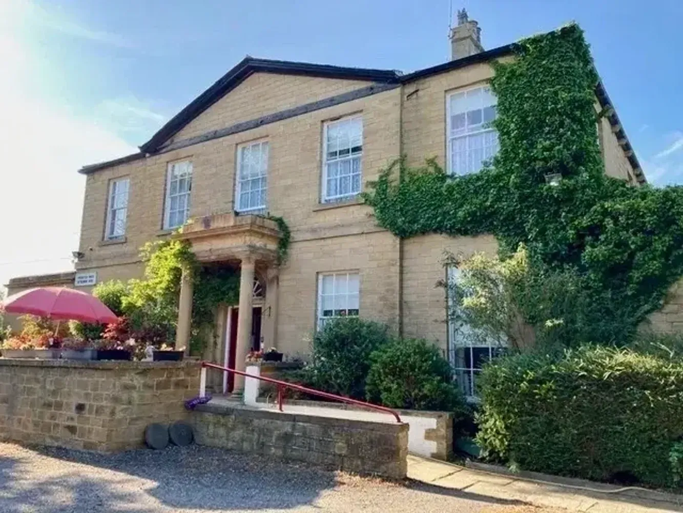 Springfield House — care home in Morley, Leeds