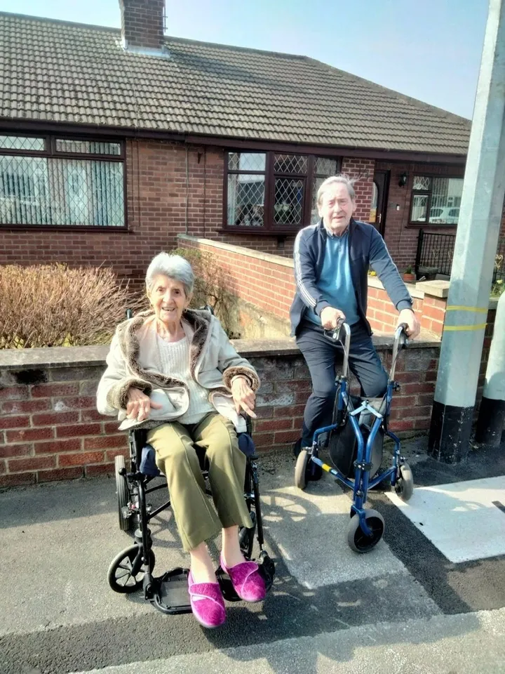 A walk around Morley