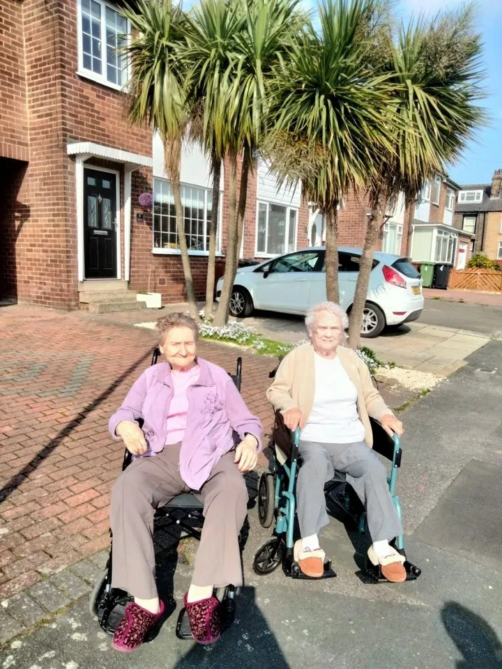 A walk around Morley